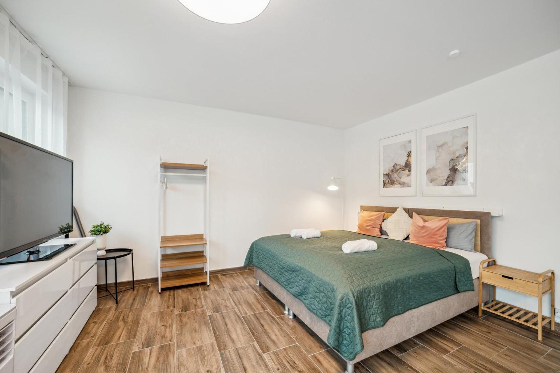 Sali Homes Elegant And Stylish Retreat In Heart Of Bayreuth, Close To River Bagian luar foto